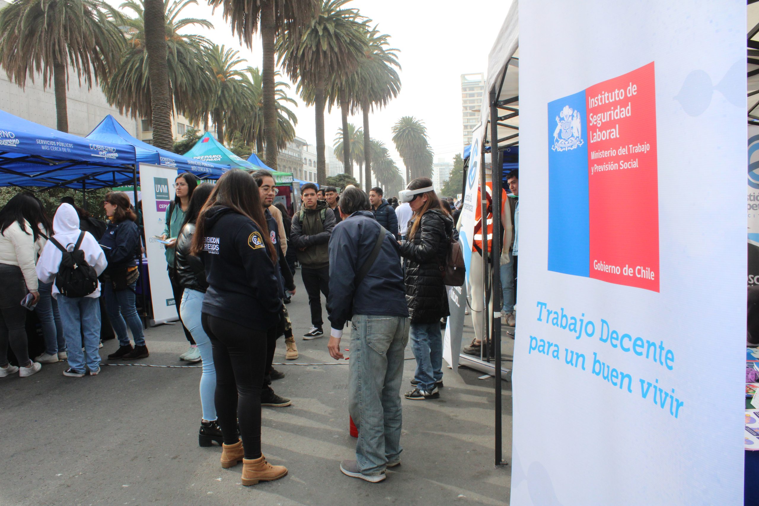 Isl Valpara So Realizar Ferias De Seguridad Y Salud Laboral En Villa